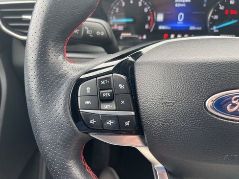 Used 2022 Ford Explorer ST-Line w/ Class IV Trailer Tow Package image 9