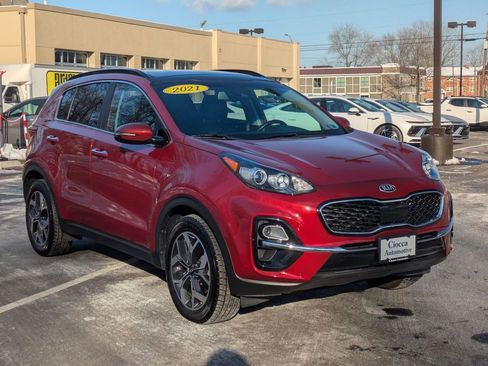 Used 2021 Kia Sportage EX w/ EX Technology Package image 3