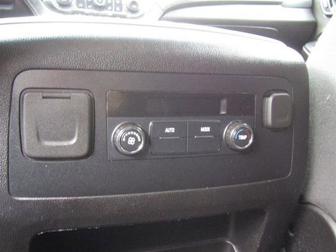 Used 2019 Chevrolet Tahoe LS image 30