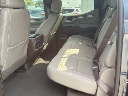 Used 2022 Chevrolet Silverado 1500 LTZ w/ LTZ Convenience Package II image 16