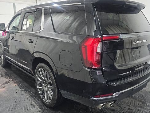 Used 2025 GMC Yukon Denali Ultimate AWD/4WD image 10