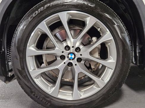 Used 2022 BMW X5 sDrive40i w/ Premium Package RWD image 24