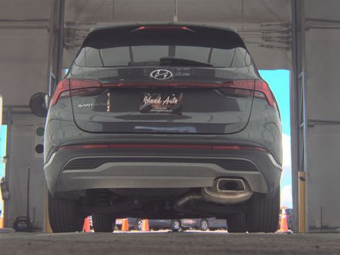 Used 2022 Hyundai Santa Fe Limited FWD image 8
