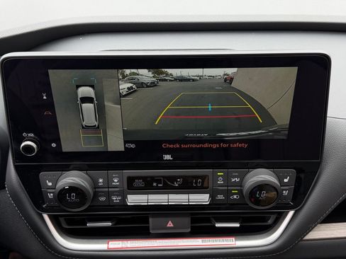 Used 2026 Toyota Grand Highlander AWD image 17