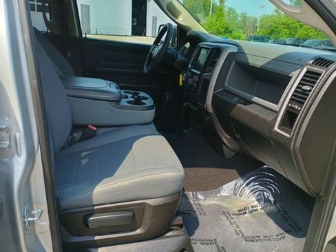 Used 2019 RAM 1500 Express w/ Express Value Package AWD/4WD image 15