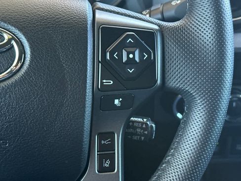 Used 2021 Toyota Tacoma TRD Off-Road w/ Technology Package AWD/4WD image 26