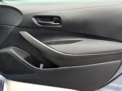Certified 2025 Toyota Corolla LE FWD image 34
