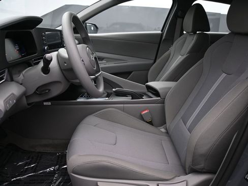 New 2026 Hyundai Elantra SE FWD image 10