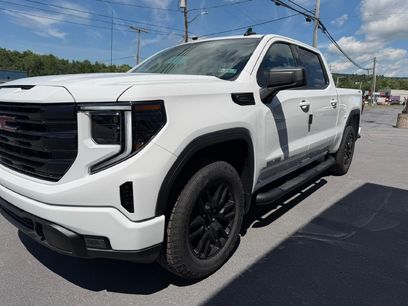 New 2026 GMC Sierra 1500 Elevation w/ Elevation Select Package