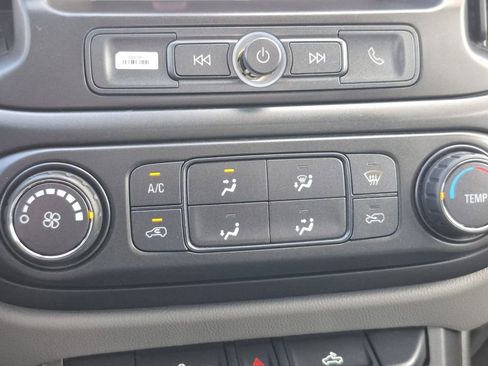 Used 2021 Chevrolet Colorado W/T w/ WT Convenience Package image 23