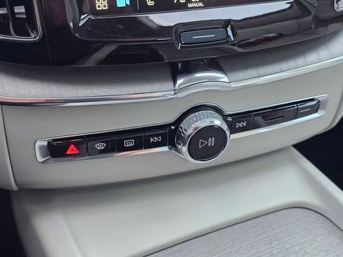 Certified 2024 Volvo XC60 T8 Plus w/ Protection Package Premier image 29