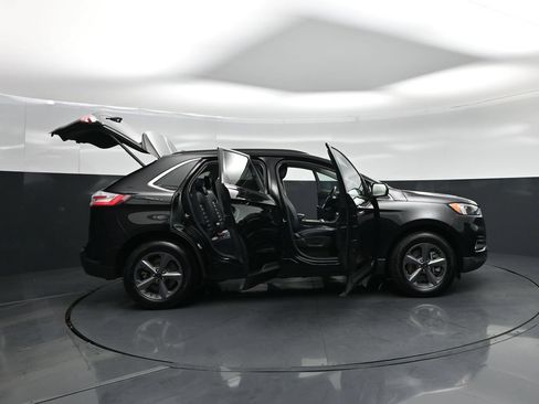 Used 2022 Ford Edge SEL w/ Sport Appearance Package AWD/4WD image 4