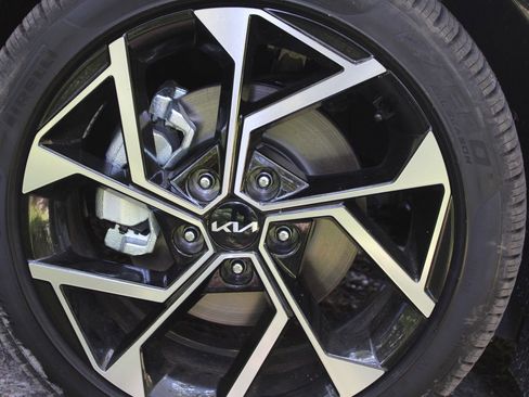 New 2026 Kia K5 EX FWD image 17