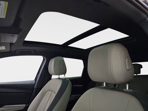 Used 2023 Audi Q4 e-tron Prestige w/ 20" Wheel Package AWD/4WD image 31