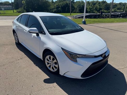 Used 2026 Toyota Corolla LE FWD image 1