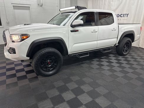 Used 2019 Toyota Tacoma TRD Pro image 5