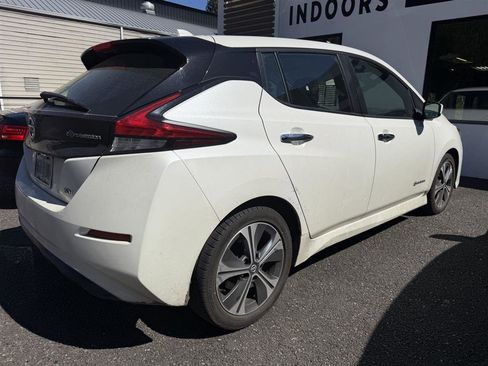 Used 2019 Nissan Leaf SV image 5