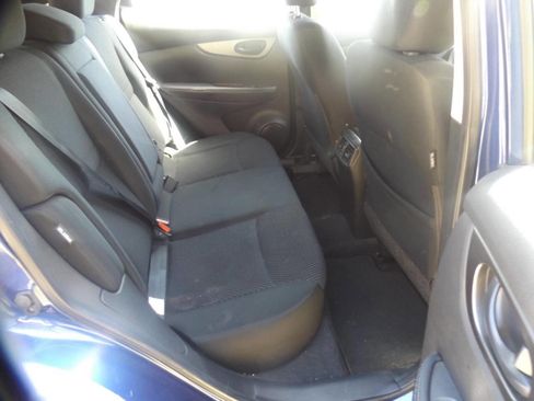 Used 2020 Nissan Rogue Sport S FWD image 6