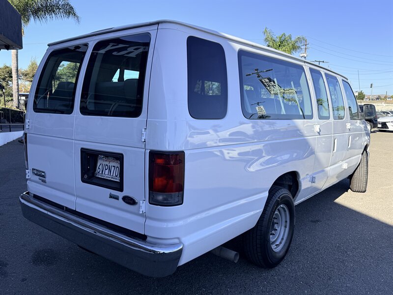 Used 2012 Ford E-350 and Econoline 350 XLT RWD image 7