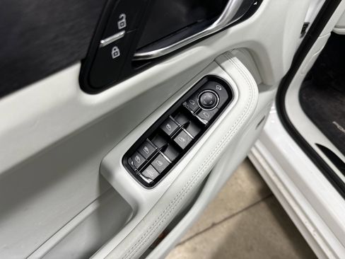 Used 2023 Porsche Macan GTS image 15