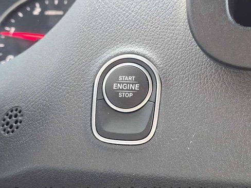 Used 2025 Mercedes-Benz Sprinter 2500 image 37