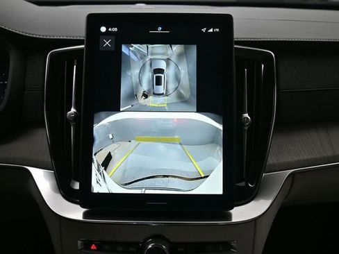 Certified 2026 Volvo XC90 T8 Ultra w/ Protection Package Premier AWD/4WD image 12