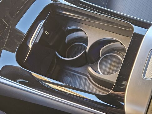 Certified 2025 Mercedes-Benz GLC 300 4MATIC image 21