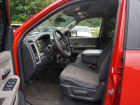 Used 2012 RAM 1500 Classic SLT RWD image 2