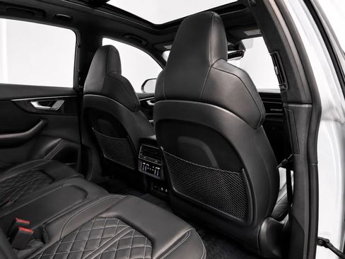 Used 2022 Audi SQ8 Premium Plus w/ Black Optic Package AWD/4WD image 18