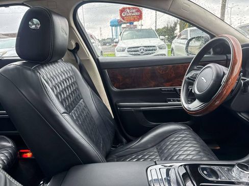 Used 2016 Jaguar XJ L Portfolio RWD image 13