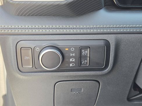 Used 2024 Ford Mustang Premium RWD image 18