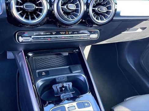 New 2025 Mercedes-Benz GLB 250 GLB 250 image 18