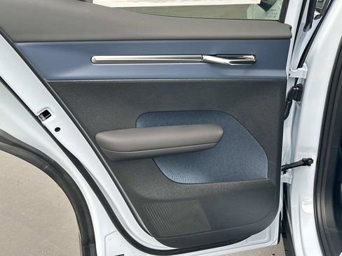 New 2026 Volvo EX30 Plus image 16