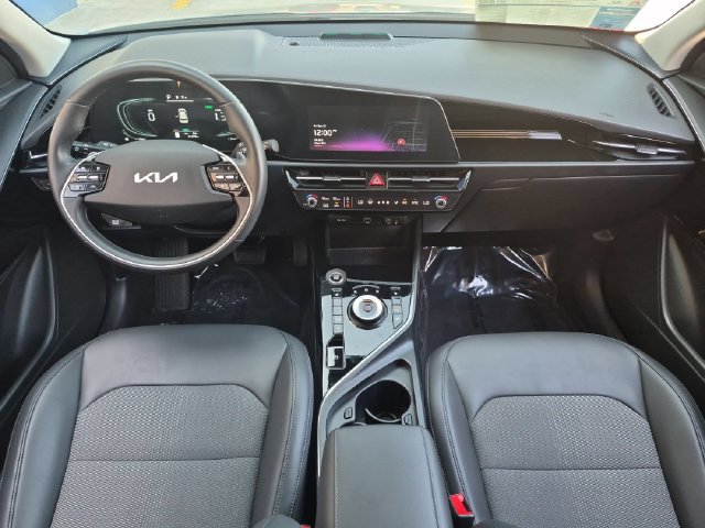 Used 2024 Kia Niro EX FWD image 12