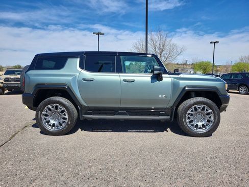 Used 2024 GMC Hummer EV 3X w/ LPO, Illumination Package AWD/4WD image 3