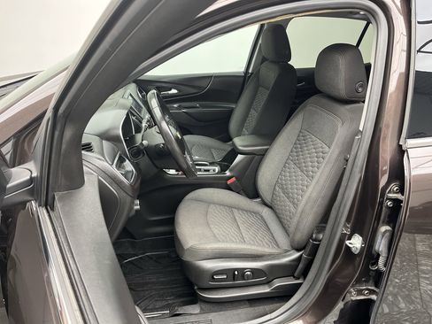 Used 2020 Chevrolet Equinox LT image 8