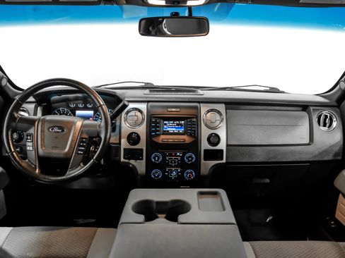 Used 2013 Ford F150 XLT w/ Luxury Equipment Group image 8