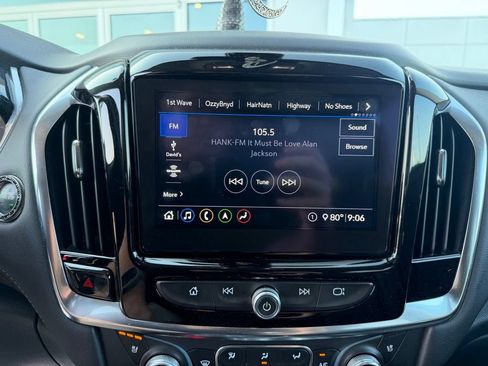 Used 2021 Chevrolet Traverse High Country AWD/4WD image 12