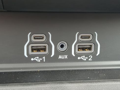 New 2026 RAM 1500 Express AWD/4WD image 19
