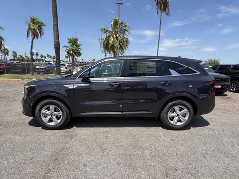 New 2026 Kia Sorento LX image 4