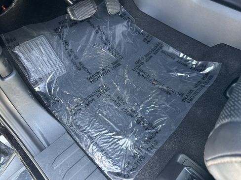 Used 2024 Ford F150 Lariat w/ FX4 Off-Road Package AWD/4WD image 17