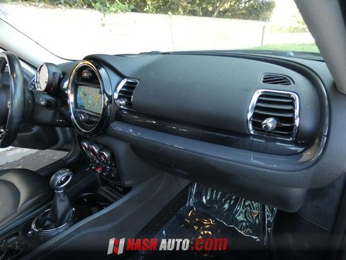 Used 2017 MINI Cooper Clubman FWD image 32
