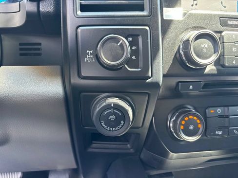 Used 2017 Ford F150 XL w/ Equipment Group 101A Mid AWD/4WD image 35