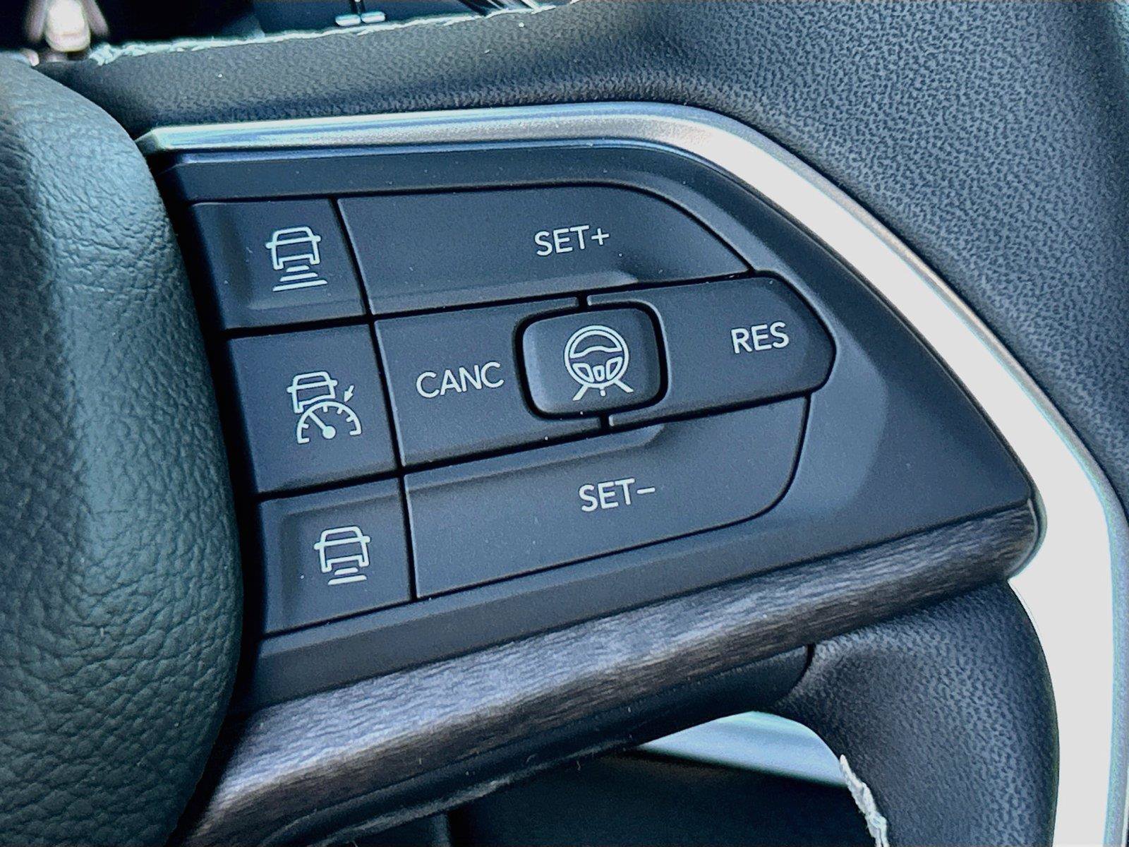 New 2027 Jeep Grand Cherokee Limited AWD/4WD image 39