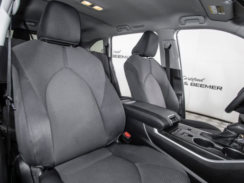 Used 2022 Toyota Highlander L FWD image 22
