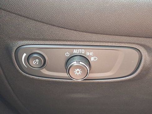 Certified 2024 Chevrolet Equinox LT FWD image 23