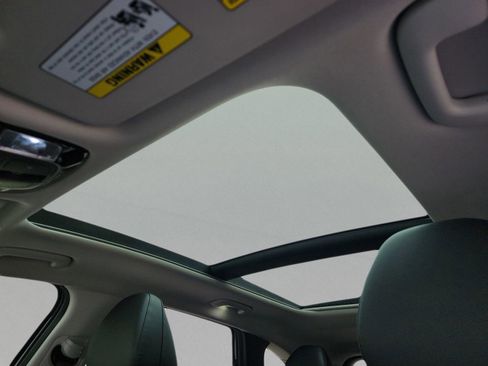 New 2026 Hyundai Tucson Limited image 32