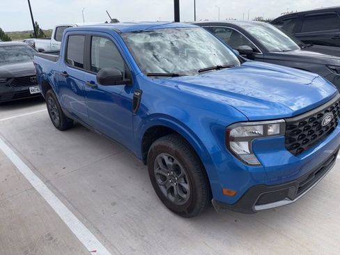 Used 2025 Ford Maverick XLT w/ Equipment Group 302A AWD/4WD image 3