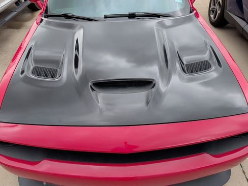 Used 2016 Dodge Challenger SRT Hellcat image 10