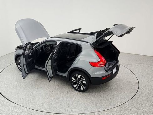 New 2026 Volvo XC40 B5 Ultra w/ Climate Package AWD/4WD image 44